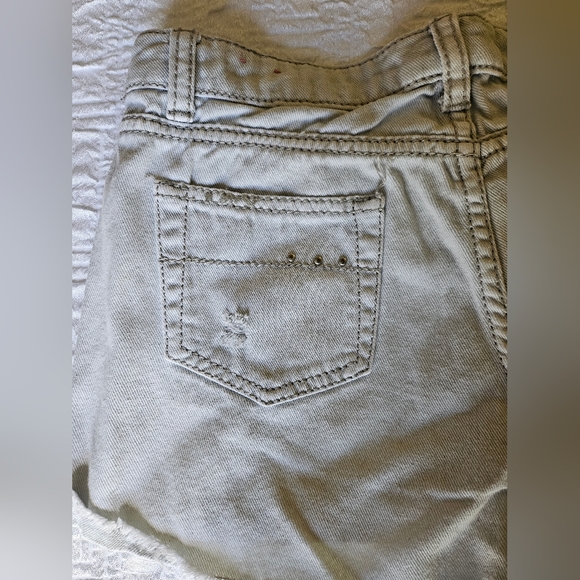 Womens Mudd Light Grey Jean Shorts Size 9 Peace Sign - Picture 4 of 12